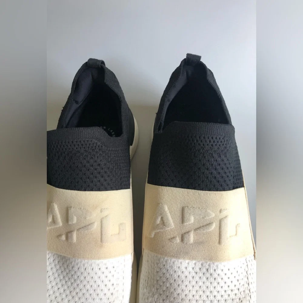 TechLoom Bliss Knit Running Shoe (Women) Size: US 7.5 EUR 38 - Picture 8 of 12